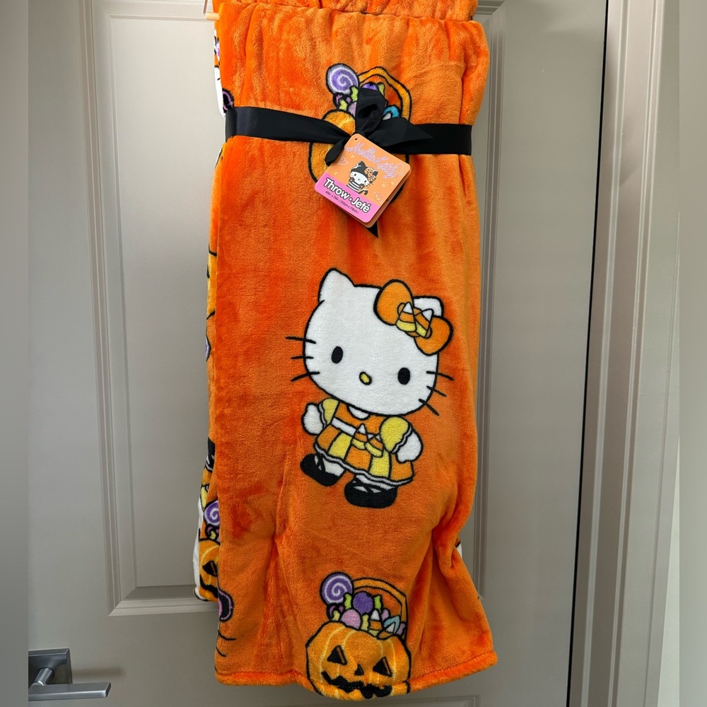 Hello Kitty Halloween Blanket